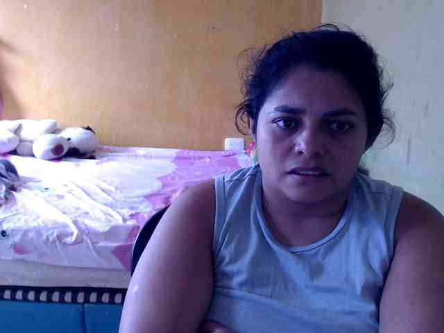 mia-naughty webcam