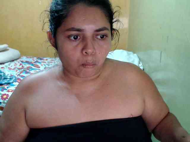 mia-naughty webcam