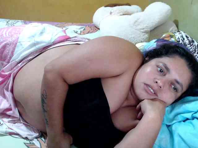 mia-naughty webcam