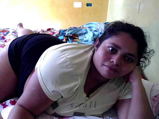 mia-naughty webcam