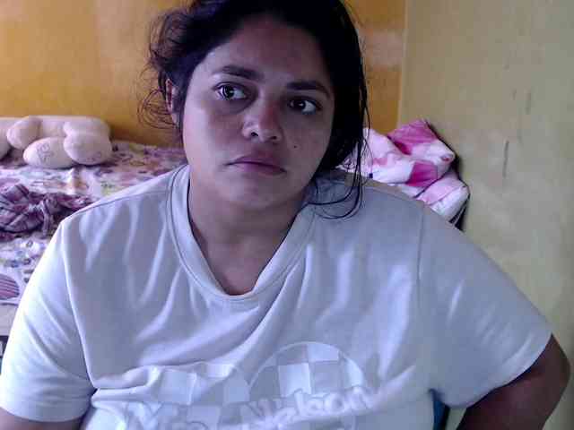 mia-naughty webcam