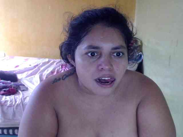 mia-naughty webcam
