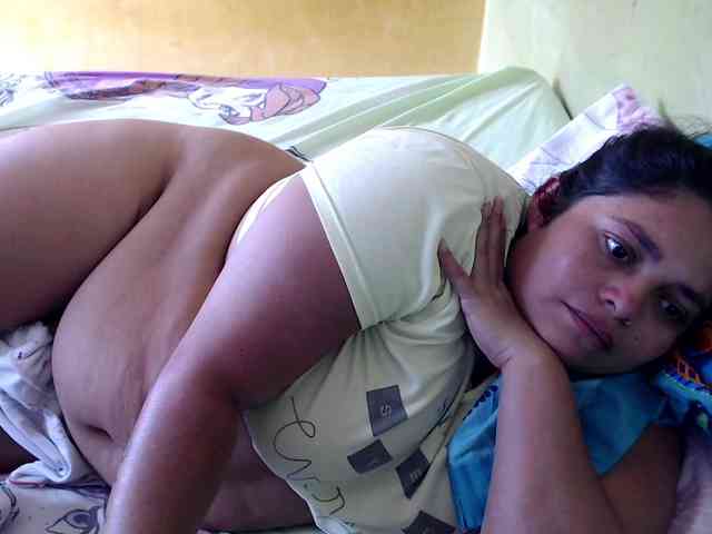 mia-naughty webcam