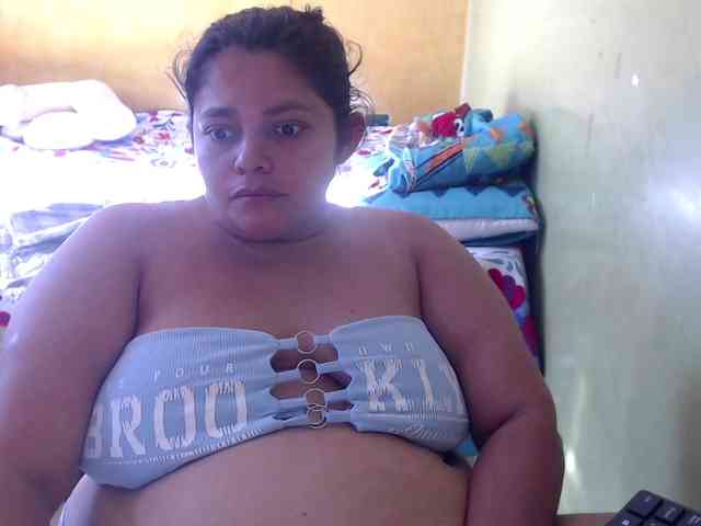 mia-naughty webcam