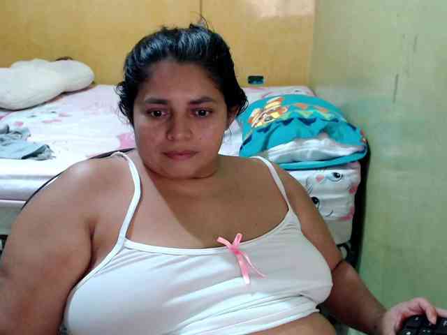 mia-naughty webcam