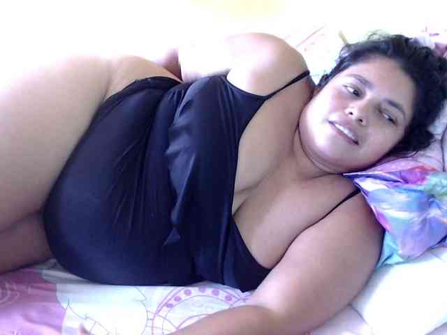 mia-naughty webcam