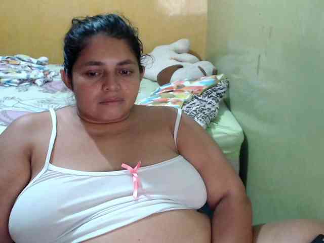 mia-naughty webcam