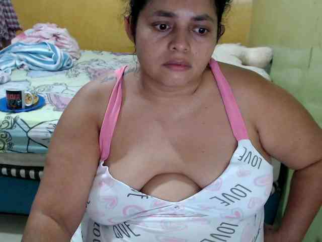 mia-naughty webcam