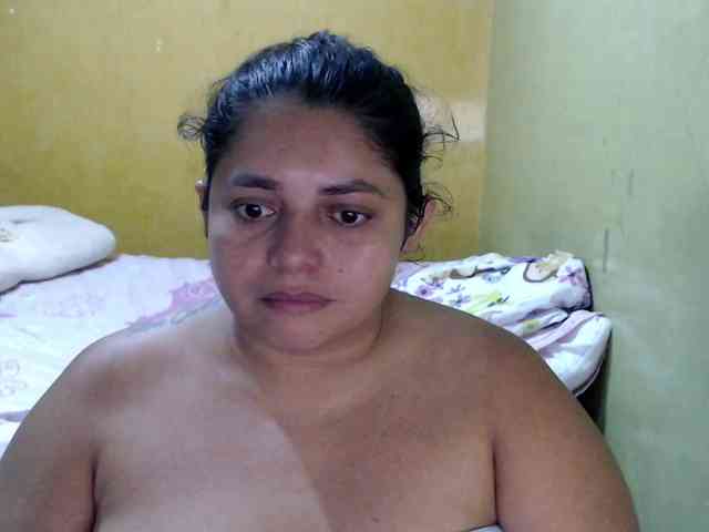 mia-naughty webcam