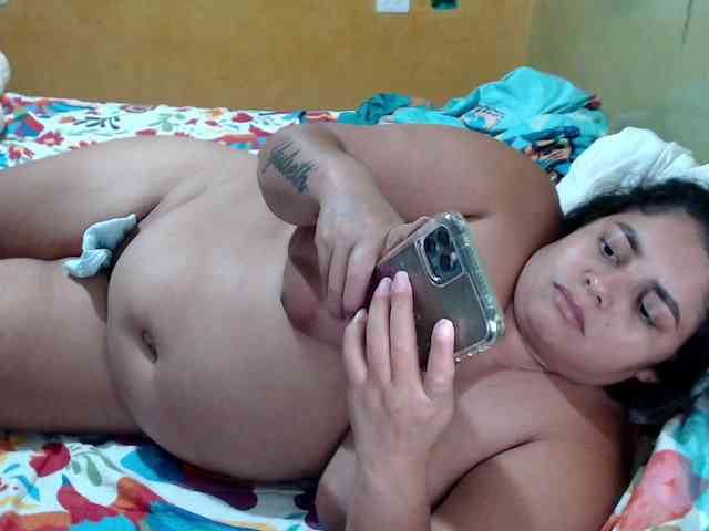 mia-naughty webcam