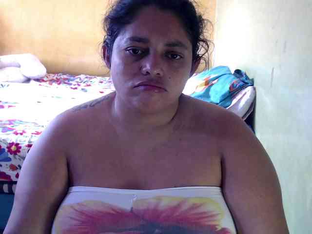 mia-naughty webcam