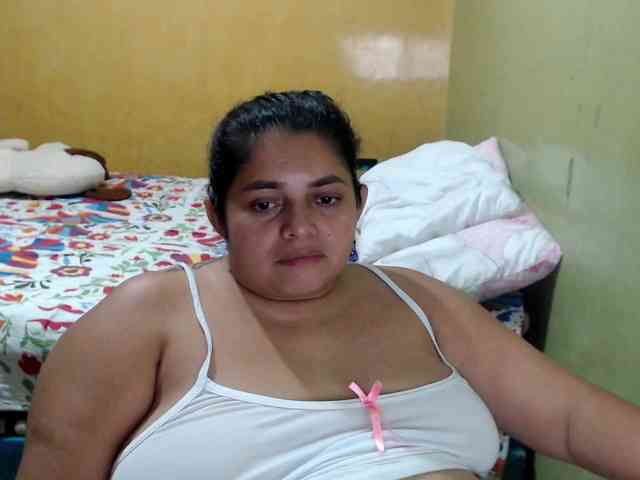 mia-naughty webcam
