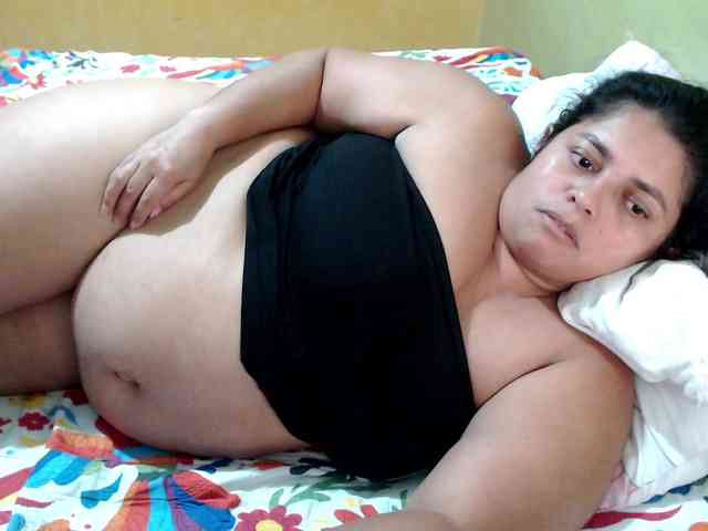 mia-naughty webcam