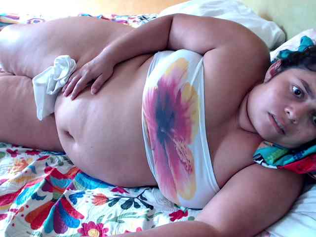 mia-naughty webcam