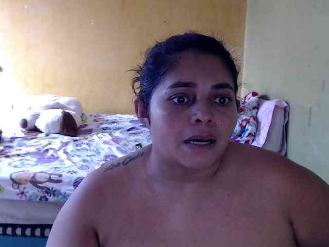 mia-naughty webcam