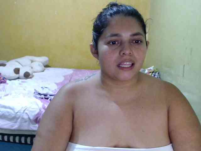 mia-naughty webcam