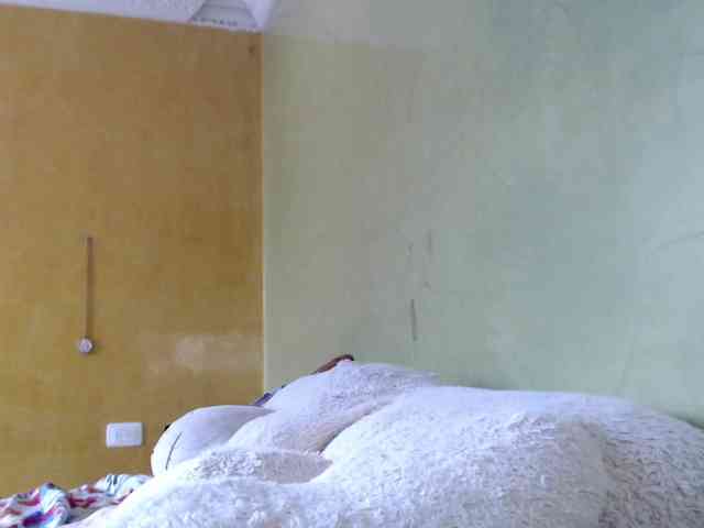 mia-naughty webcam