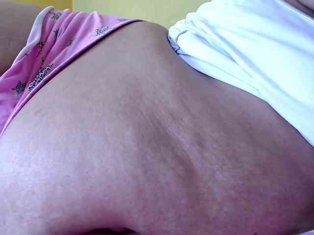 mia-naughty webcam