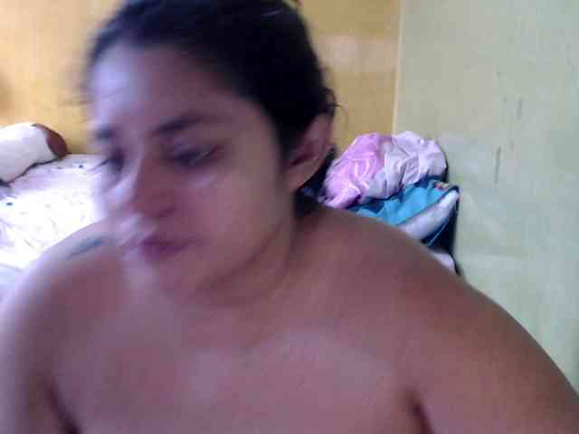 mia-naughty webcam
