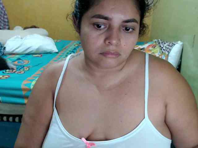 mia-naughty webcam