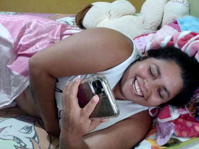 mia-naughty webcam