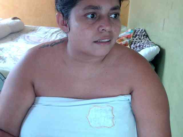mia-naughty webcam