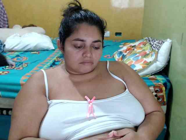 mia-naughty webcam