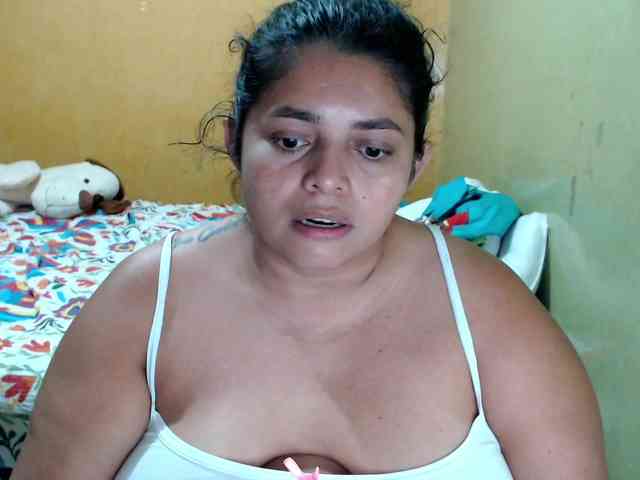 mia-naughty webcam
