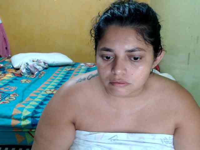 mia-naughty webcam