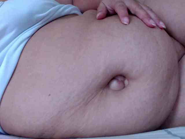mia-naughty webcam