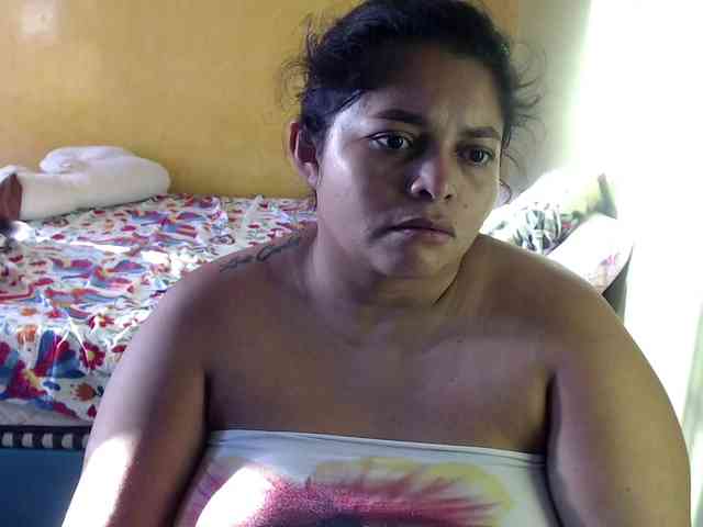 mia-naughty webcam