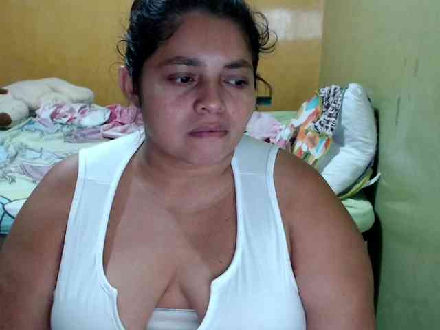 mia-naughty webcam