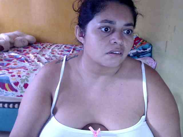 mia-naughty webcam