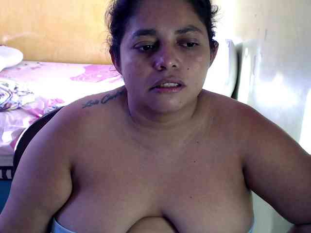 Modelo: mia-naughty
