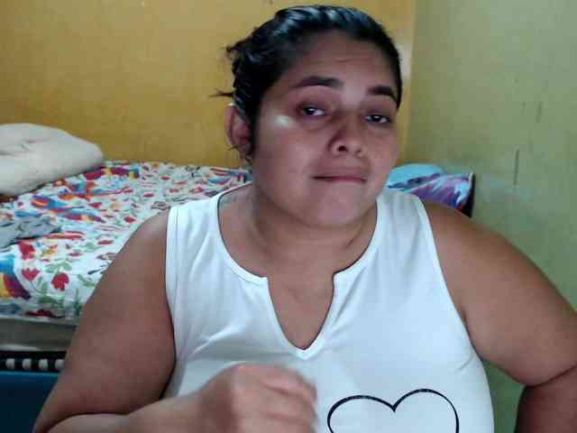 mia-naughty webcam