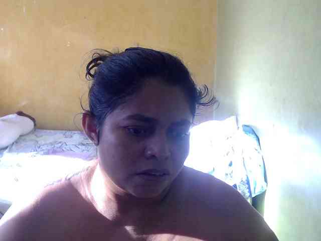 mia-naughty webcam
