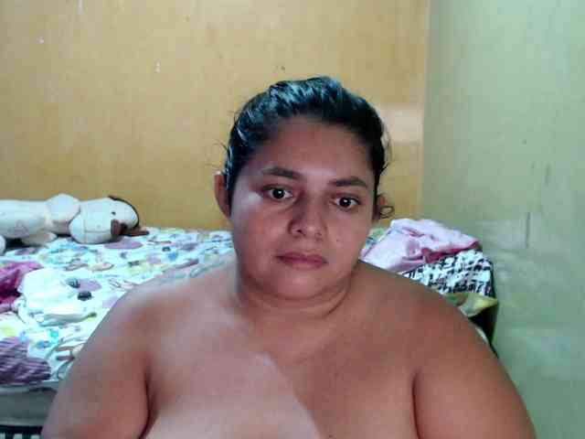 mia-naughty webcam