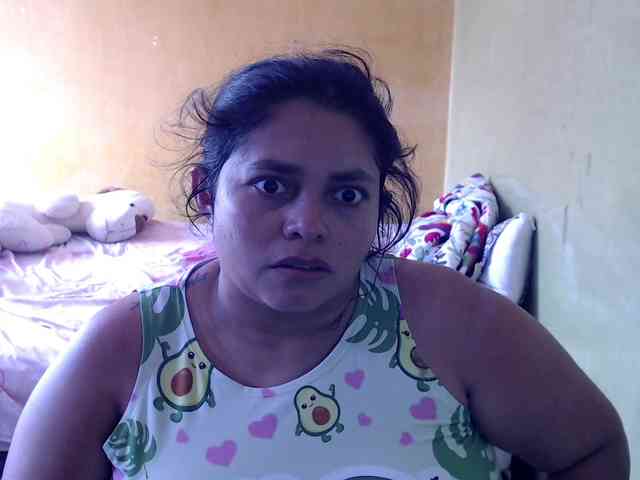 mia-naughty webcam