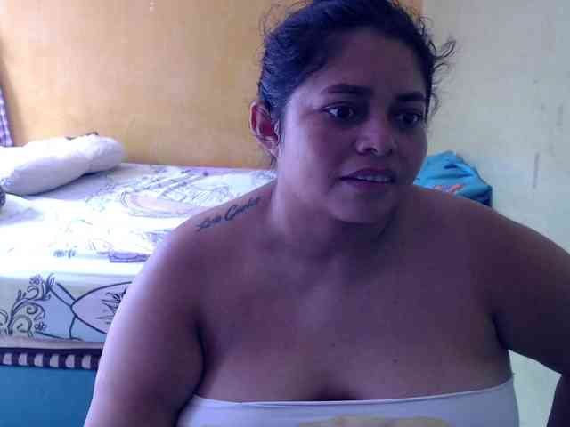 mia-naughty webcam