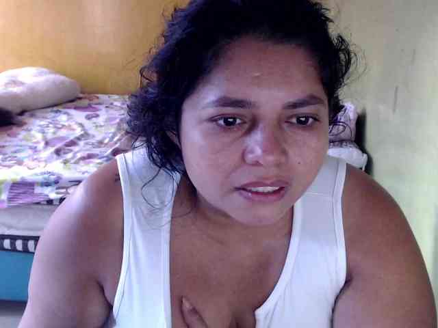 mia-naughty webcam