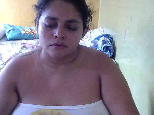 mia-naughty webcam