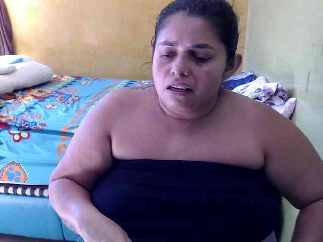 mia-naughty webcam