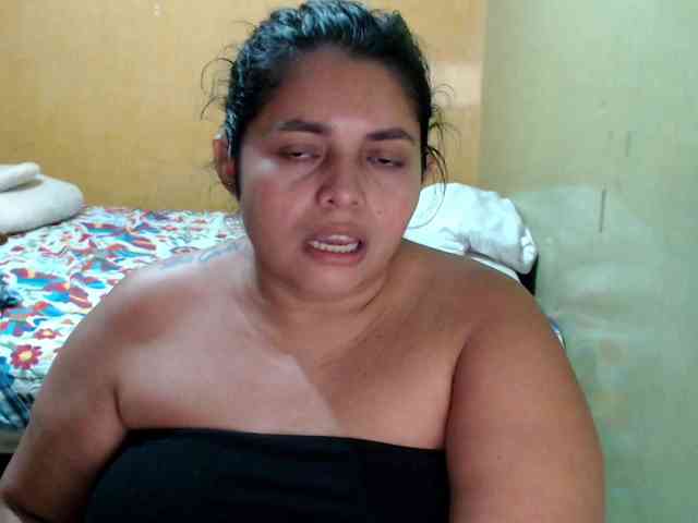 mia-naughty webcam