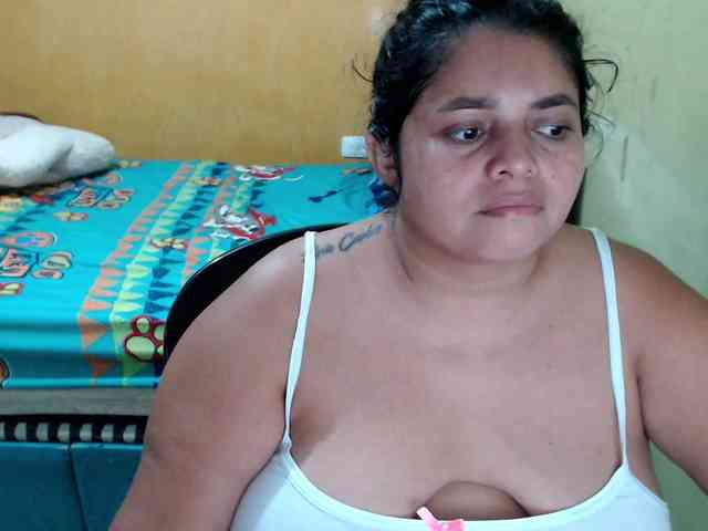 mia-naughty webcam