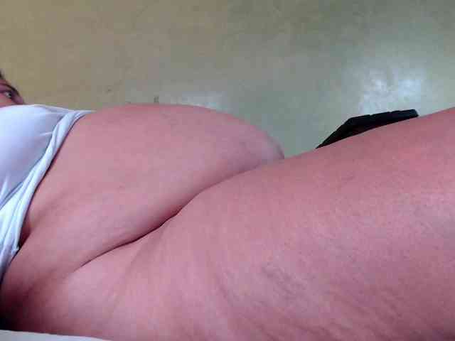 mia-naughty webcam