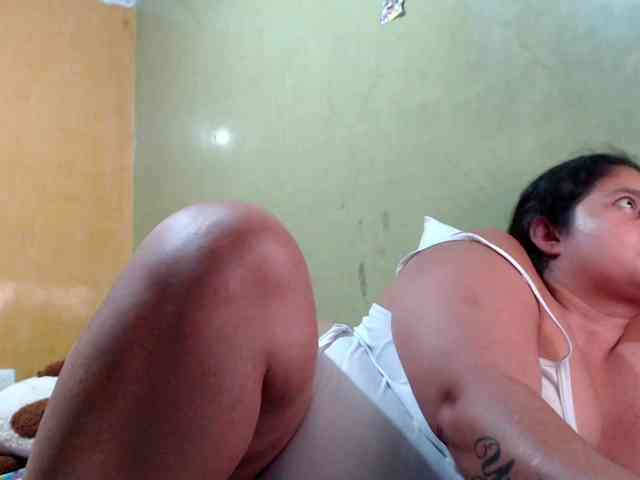 mia-naughty webcam