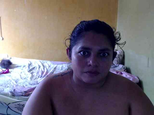 mia-naughty webcam