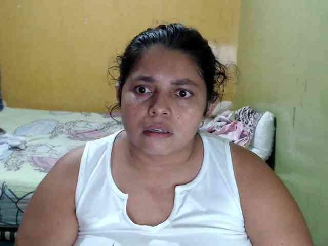 mia-naughty webcam