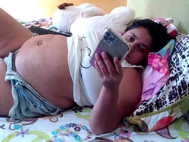 mia-naughty webcam