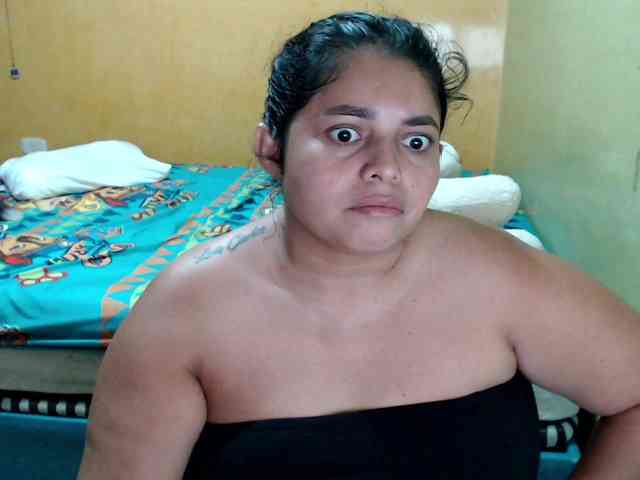 mia-naughty webcam